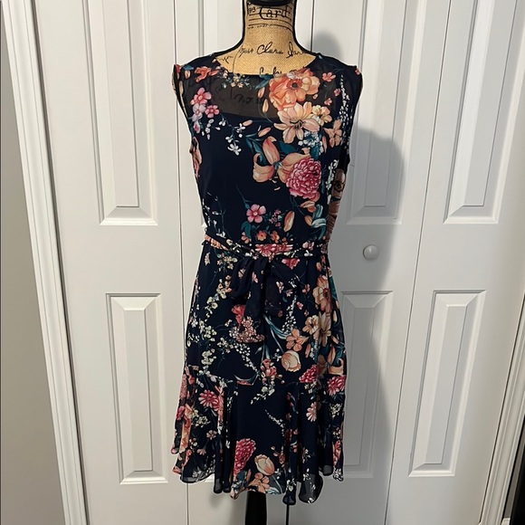 Roz & Ali Dresses & Skirts - Roz & Ali Navy Floral Fit & Flare Dress
